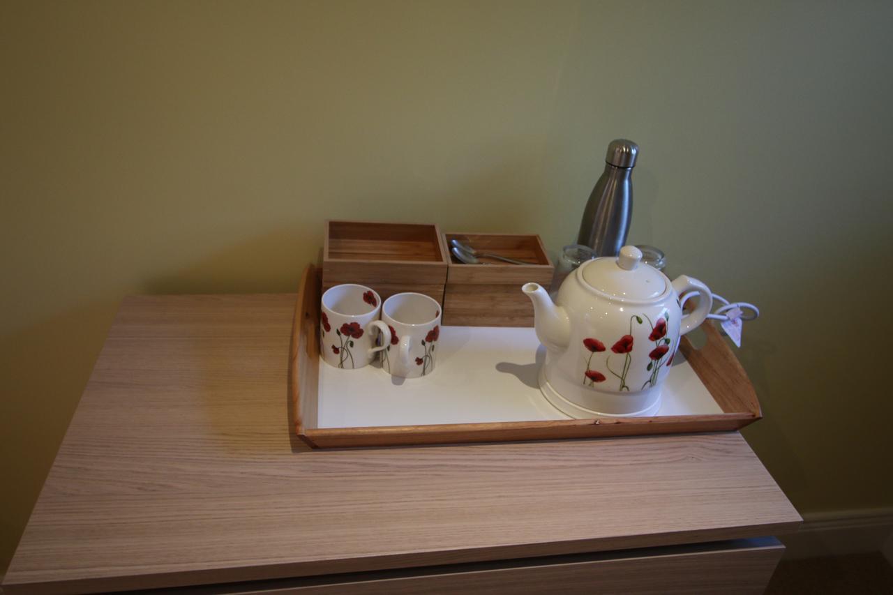 Feetnpaws Bed & Breakfast พอร์ตาเฟอร์รี ภายนอก รูปภาพ